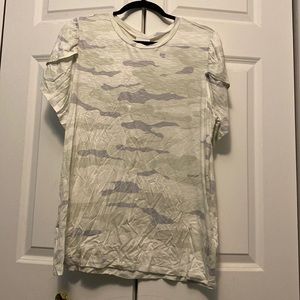 Lularoe Olive top faded camo print sz XL